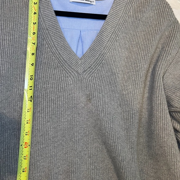 Alexander Wang Light Gray V-Neck Sweater - Picture 6 of 7
